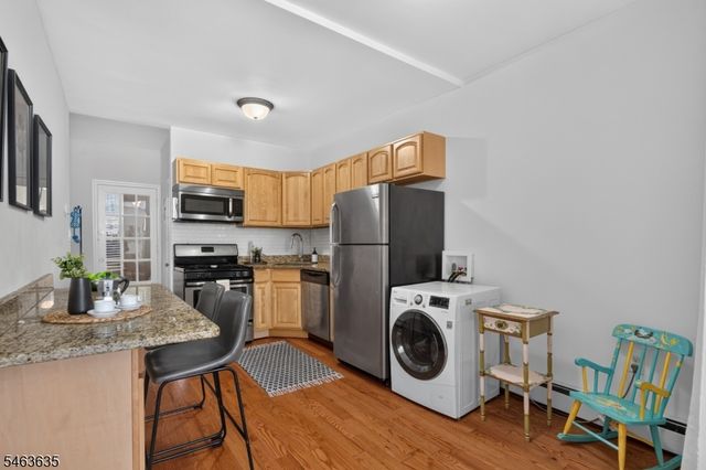 200 Wayne St 1R, Jersey City, NJ 07302
