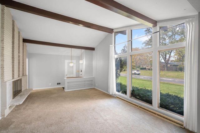 9505 W Orinda COURT, Milwaukee, WI 53224