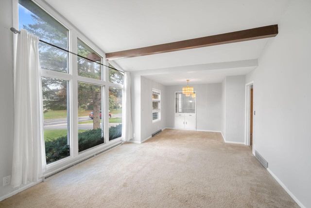 9505 W Orinda COURT, Milwaukee, WI 53224