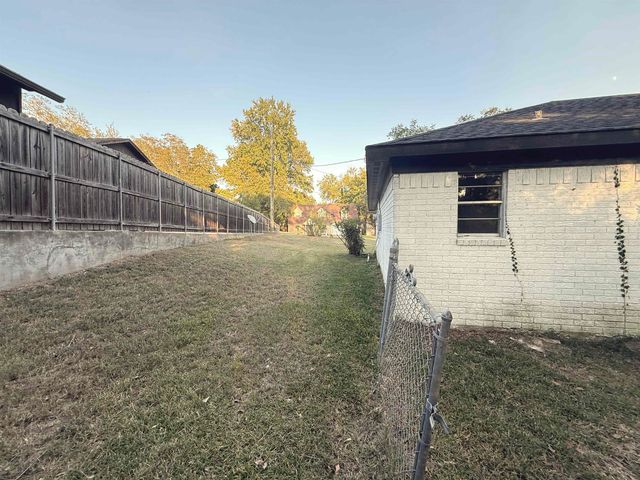 201 N Meadowbrook, Overton, TX 75684