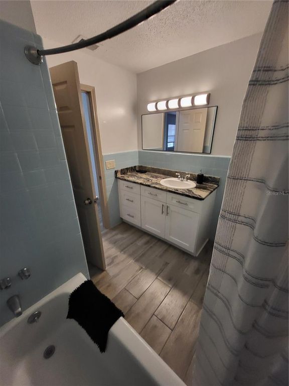 Image 26 of property listing at 4454 EDWARDS ROAD, Plant City, FL 33567