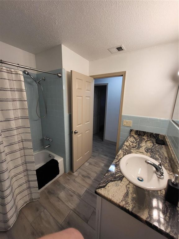 Image 28 of property listing at 4454 EDWARDS ROAD, Plant City, FL 33567