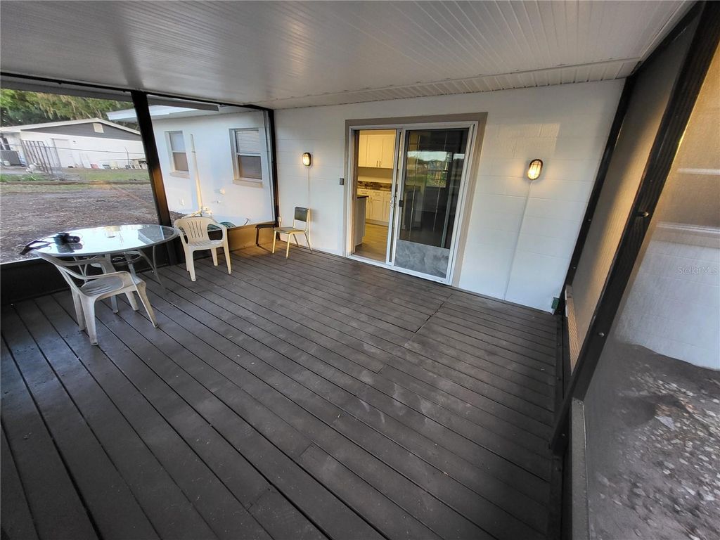 Image 40 of property listing at 4454 EDWARDS ROAD, Plant City, FL 33567