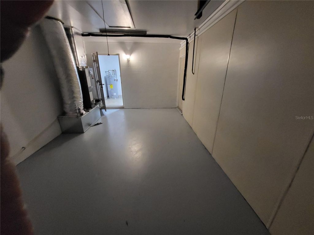 Image 54 of property listing at 4454 EDWARDS ROAD, Plant City, FL 33567