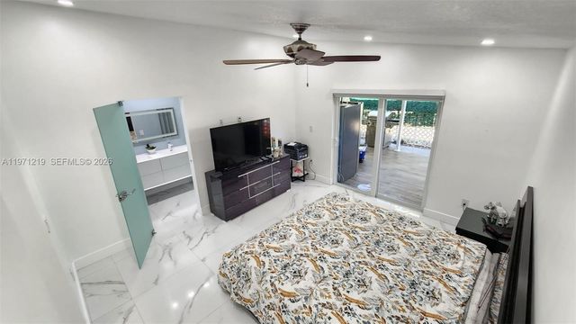 16515 SW 97th St, Miami, FL 33196