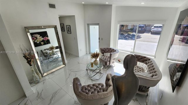 16515 SW 97th St, Miami, FL 33196