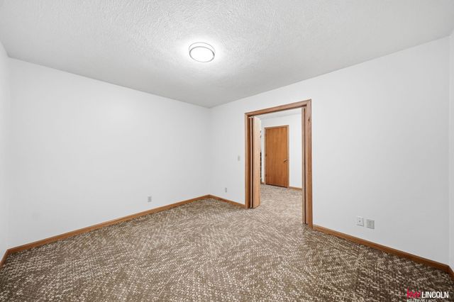 135 Anthony Lane, Lincoln, NE 68520
