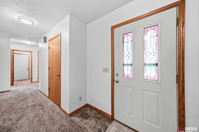 135 Anthony Lane, Lincoln, NE 68520