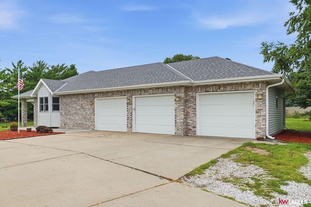 135 Anthony Lane, Lincoln, NE 68520
