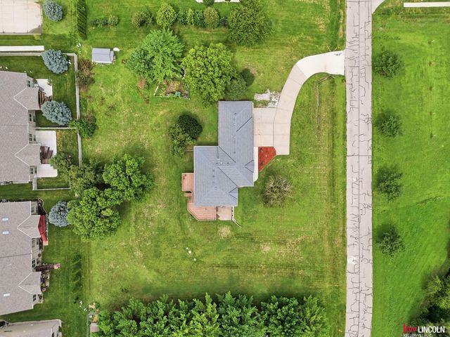 135 Anthony Lane, Lincoln, NE 68520