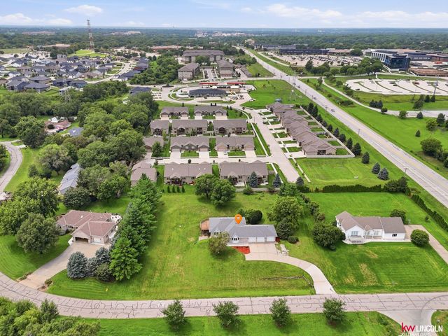 135 Anthony Lane, Lincoln, NE 68520
