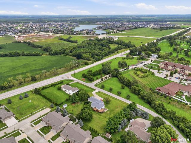 135 Anthony Lane, Lincoln, NE 68520
