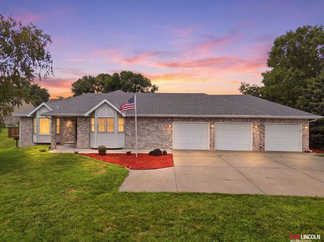 135 Anthony Lane, Lincoln, NE 68520