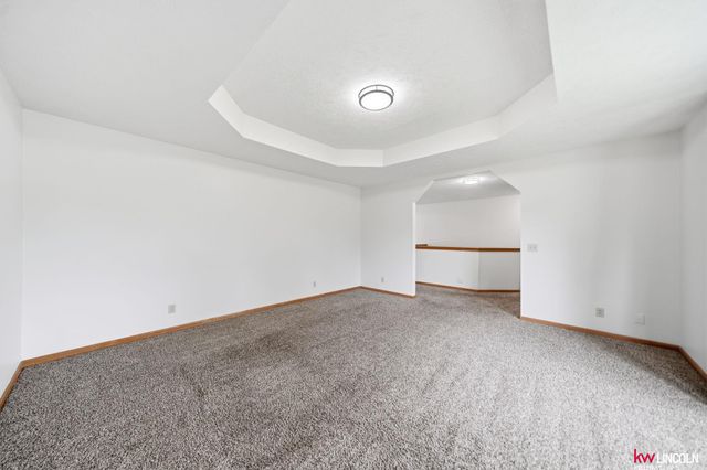135 Anthony Lane, Lincoln, NE 68520