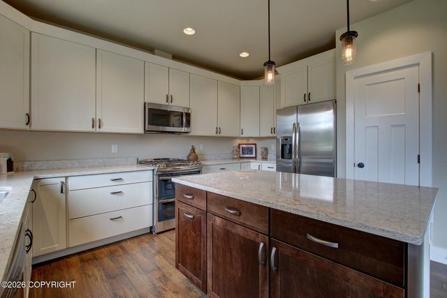 7140 Moraine Circle, Anchorage, AK 99507