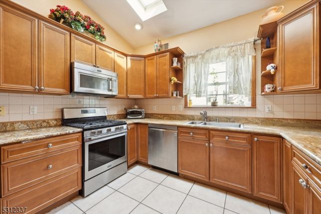 937 Roosevelt Ave, Union Twp., NJ 07083