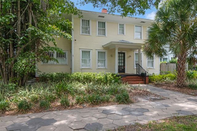 126 8TH AVENUE NE, St Petersburg, FL 33701