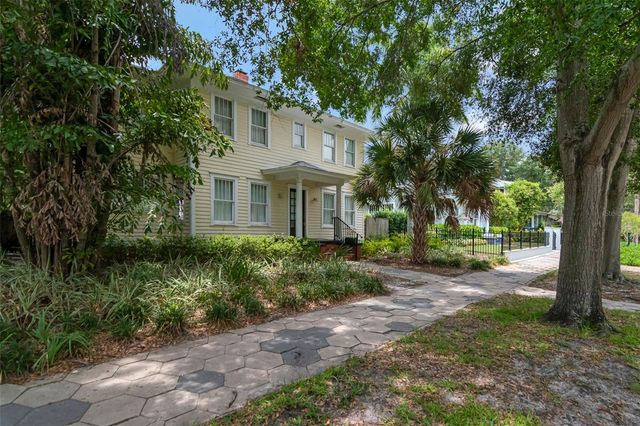 126 8TH AVENUE NE, St Petersburg, FL 33701