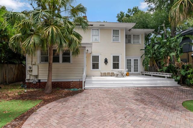 126 8TH AVENUE NE, St Petersburg, FL 33701
