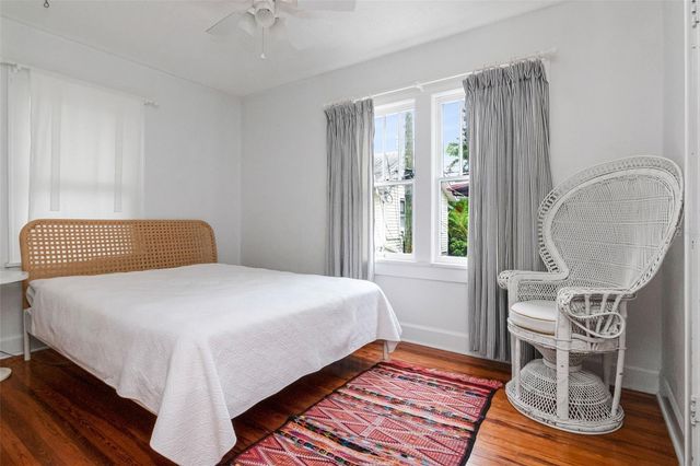 126 8TH AVENUE NE, St Petersburg, FL 33701