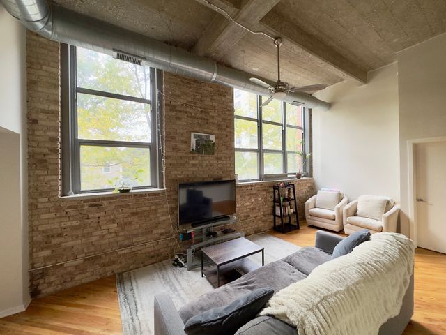 1735 N Paulina Street 212, Chicago, IL 60622