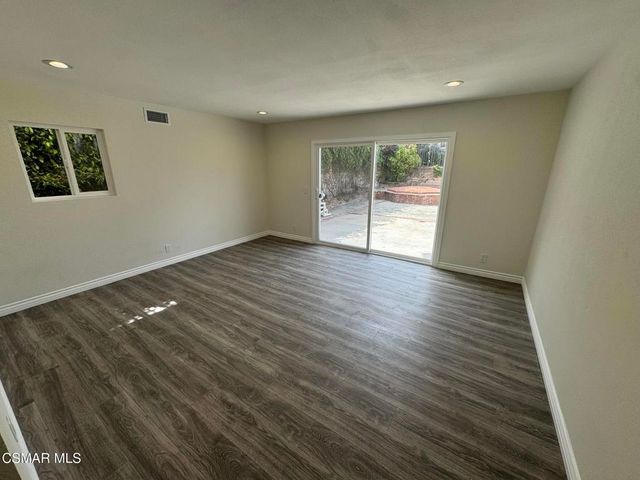 6307 Chimineas Avenue, Tarzana, CA 91335