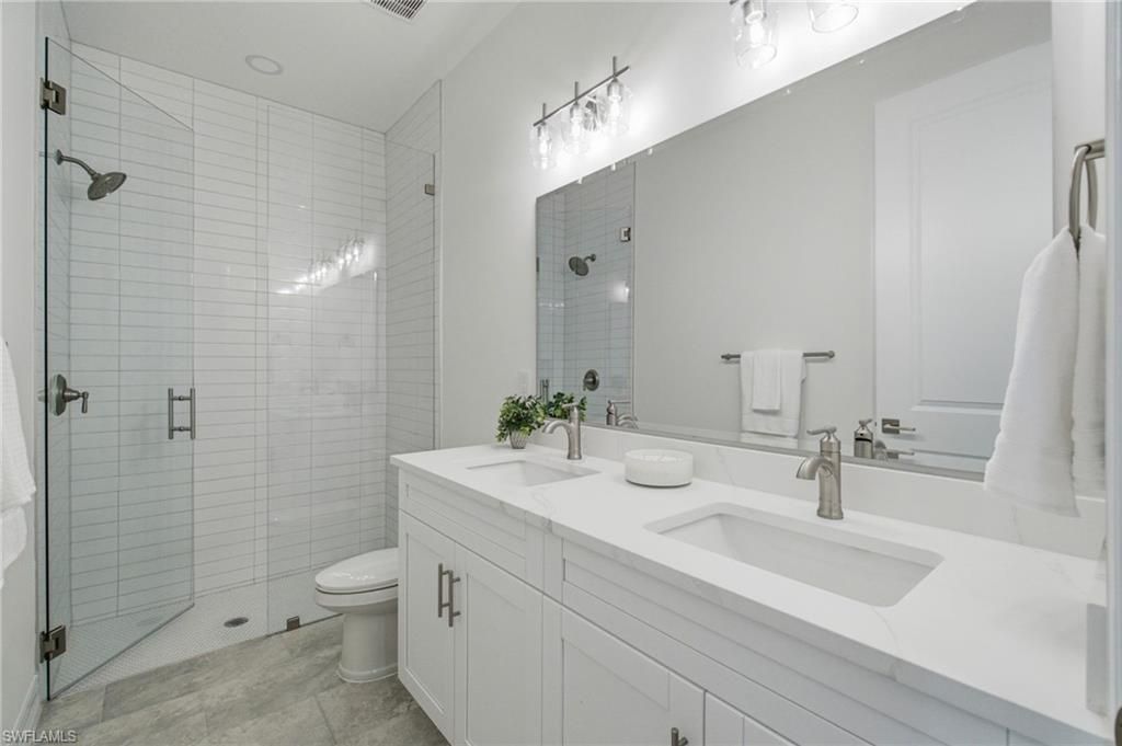 Image 31 of property listing at 3229 21st TER, Cape Coral, FL 33993