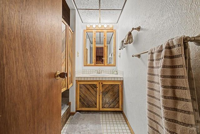 1194 39th Lane, Pueblo, CO 81006