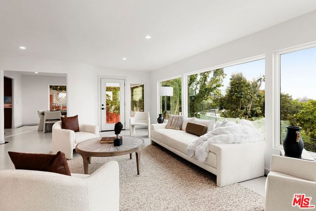 3345 Wonder View Drive, Los Angeles, CA 90068