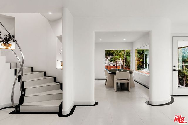 3345 Wonder View Drive, Los Angeles, CA 90068