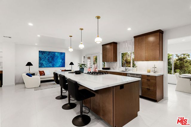 3345 Wonder View Drive, Los Angeles, CA 90068