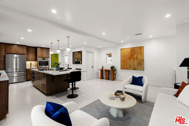 3345 Wonder View Drive, Los Angeles, CA 90068