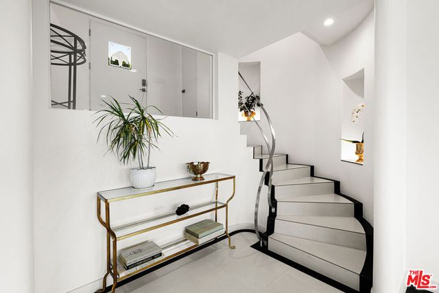 3345 Wonder View Drive, Los Angeles, CA 90068