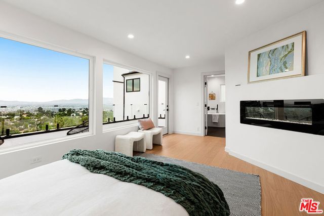 3345 Wonder View Drive, Los Angeles, CA 90068