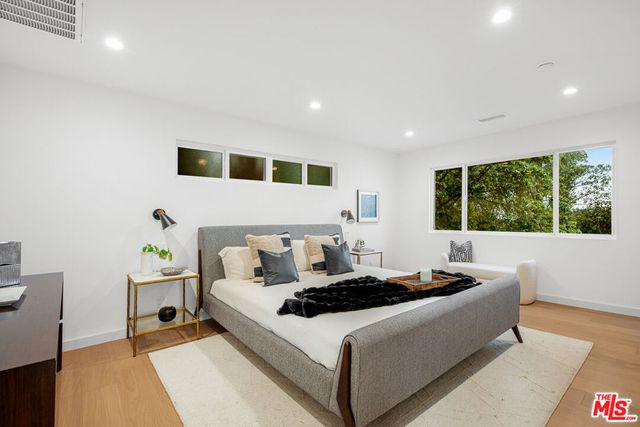 3345 Wonder View Drive, Los Angeles, CA 90068