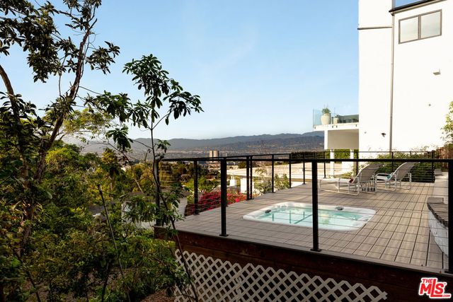 3345 Wonder View Drive, Los Angeles, CA 90068