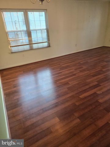 1627 WILLOWWOOD, Landover, MD 20785