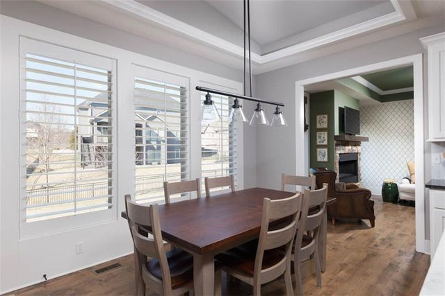 16132 Monrovia Street, Overland Park, KS 66221