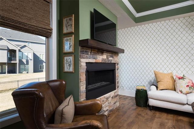 16132 Monrovia Street, Overland Park, KS 66221