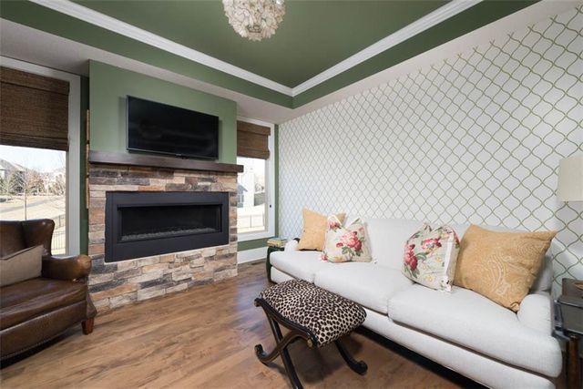 16132 Monrovia Street, Overland Park, KS 66221