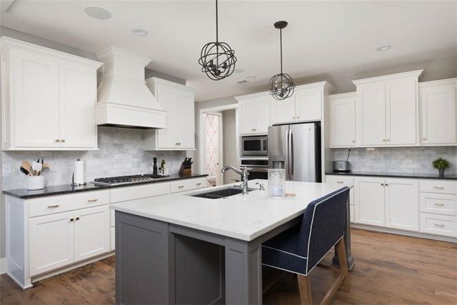 16132 Monrovia Street, Overland Park, KS 66221