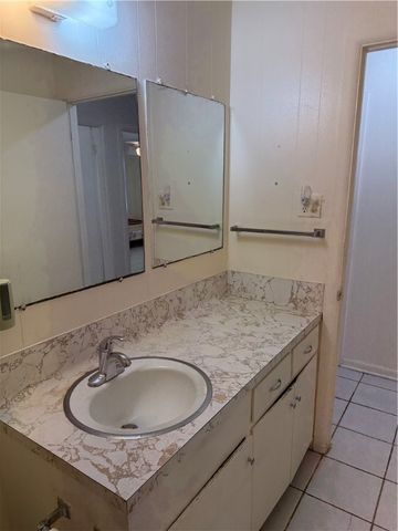 147 N 8th St, Aransas Pass, TX 78336