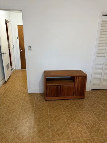 147 N 8th St, Aransas Pass, TX 78336