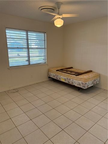 147 N 8th St, Aransas Pass, TX 78336