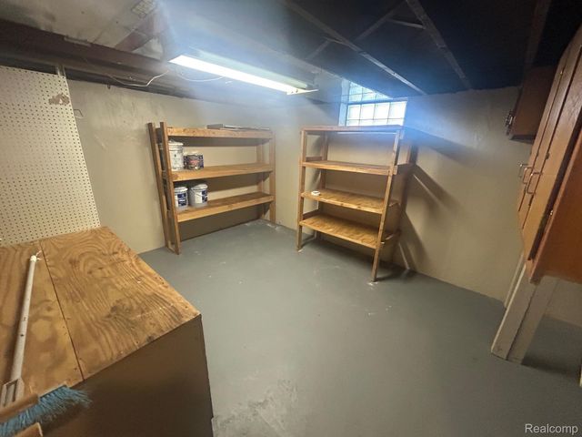 15545 Oconnor Avenue, Allen Park, MI 48101