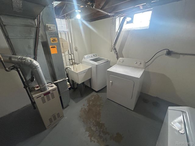 15545 Oconnor Avenue, Allen Park, MI 48101