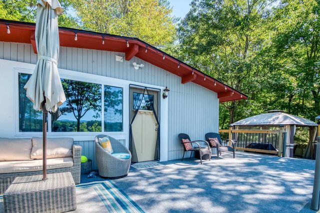 169 E Danforth Road, Freedom, NH 03836