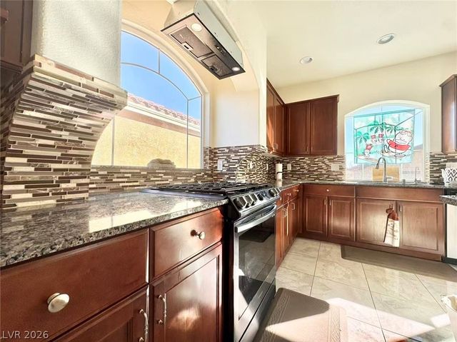 5865 Azzura Palms Avenue, Las Vegas, NV 89139