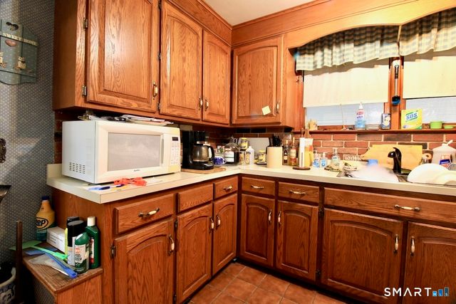 49 Robert Street, Hamden, CT 06514