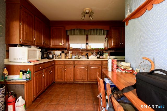 49 Robert Street, Hamden, CT 06514